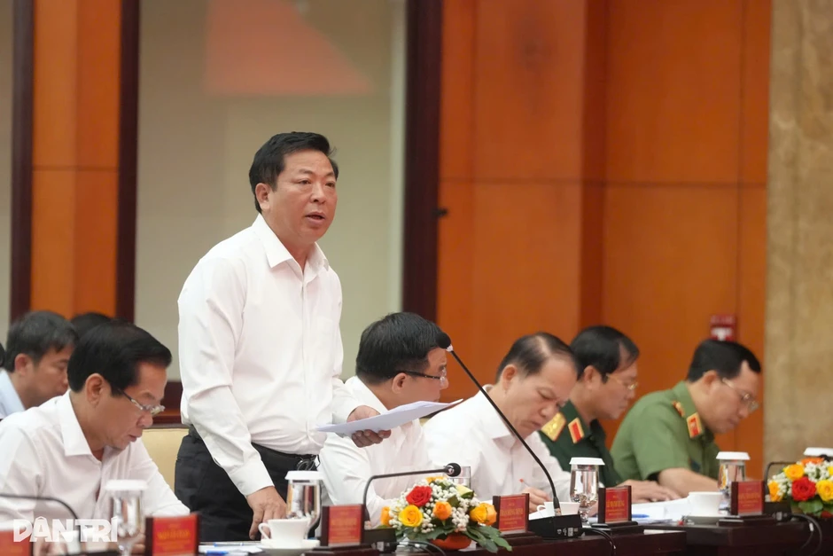 Bộ trưởng Xây dựng trả lời việc TPHCM muốn chuyển đổi dự án nhà ở Bộ trưởng Xây dựng trả lời việc TPHCM muốn chuyển đổi dự án nhà ở