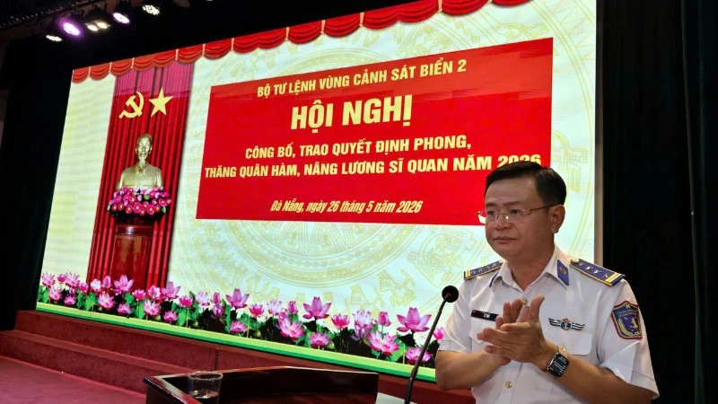 Bộ Tư lệnh Vùng Cảnh sát biển 2 trao quyết định phong, thăng quân hàm và nâng lương sĩ quan năm 2026 Bộ Tư lệnh Vùng Cảnh sát biển 2 trao quyết định phong, thăng quân hàm và nâng lương sĩ quan năm 2026