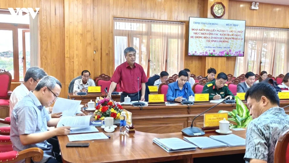 Bộ Tư pháp kiểm tra văn bản quy phạm pháp luật tại Lâm Đồng Bộ Tư pháp kiểm tra văn bản quy phạm pháp luật tại Lâm Đồng