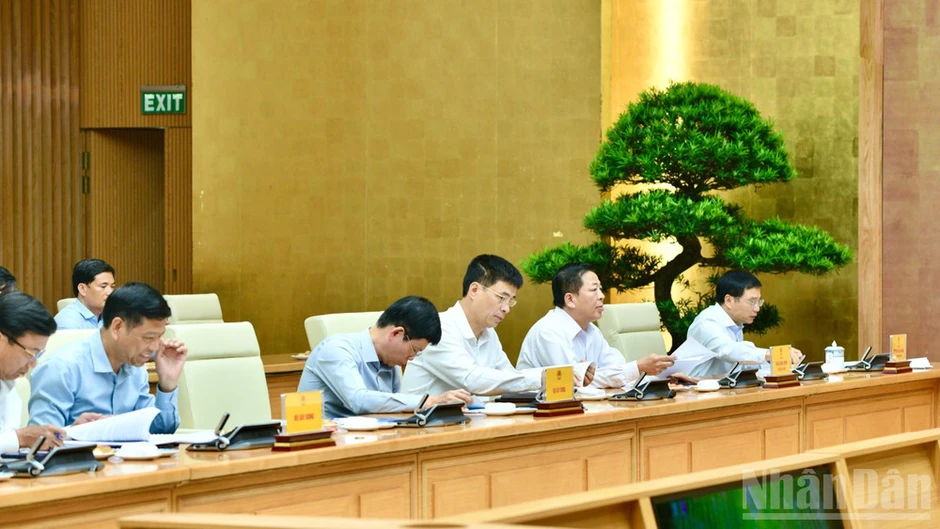 Bộ Xây dựng cần đi đầu trong giải ngân vốn đầu tư công, đẩy mạnh phát triển hạ tầng Bộ Xây dựng cần đi đầu trong giải ngân vốn đầu tư công, đẩy mạnh phát triển hạ tầng