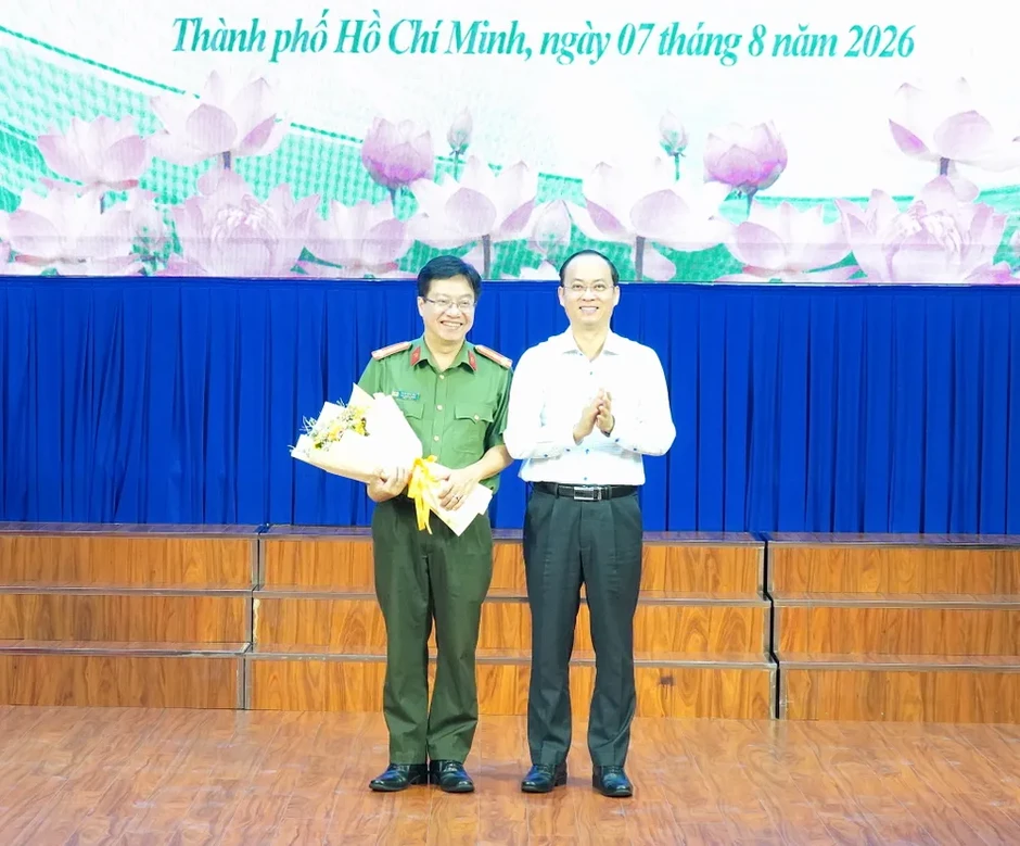 Bồi dưỡng kỹ năng nhận diện, đấu tranh với các quan điểm sai trái trên không gian mạng Bồi dưỡng kỹ năng nhận diện, đấu tranh với các quan điểm sai trái trên không gian mạng
