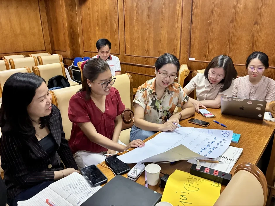 Bồi dưỡng kỹ năng tuyên truyền về công tác xây dựng Đảng cho phóng viên, biên tập viên Bồi dưỡng kỹ năng tuyên truyền về công tác xây dựng Đảng cho phóng viên, biên tập viên