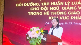 Bồi dưỡng, tập huấn lý luận chính trị cho giảng viên, giáo viên khu vực phía Nam