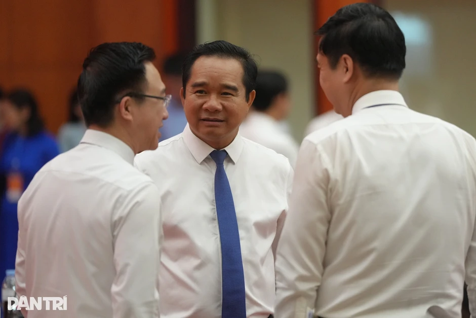 Buổi làm việc đầu tiên của Thủ tướng Lê Minh Hưng với TPHCM
