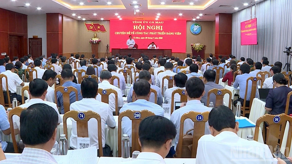 Cà Mau đẩy mạnh phát triển đảng viên cả về số lượng và chất lượng