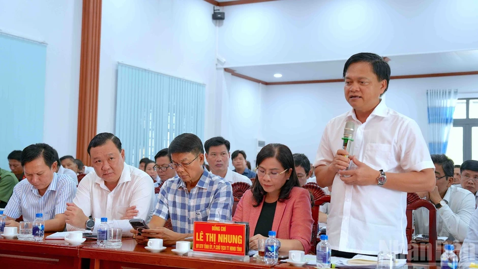 Cà Mau lắng nghe nhịp cầu nguyện vọng giữa cử tri và Quốc hội Cà Mau lắng nghe nhịp cầu nguyện vọng giữa cử tri và Quốc hội