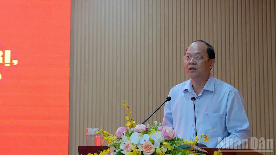 Cà Mau nâng cao vai trò người đứng đầu trong vận hành chính quyền địa phương 2 cấp Cà Mau nâng cao vai trò người đứng đầu trong vận hành chính quyền địa phương 2 cấp