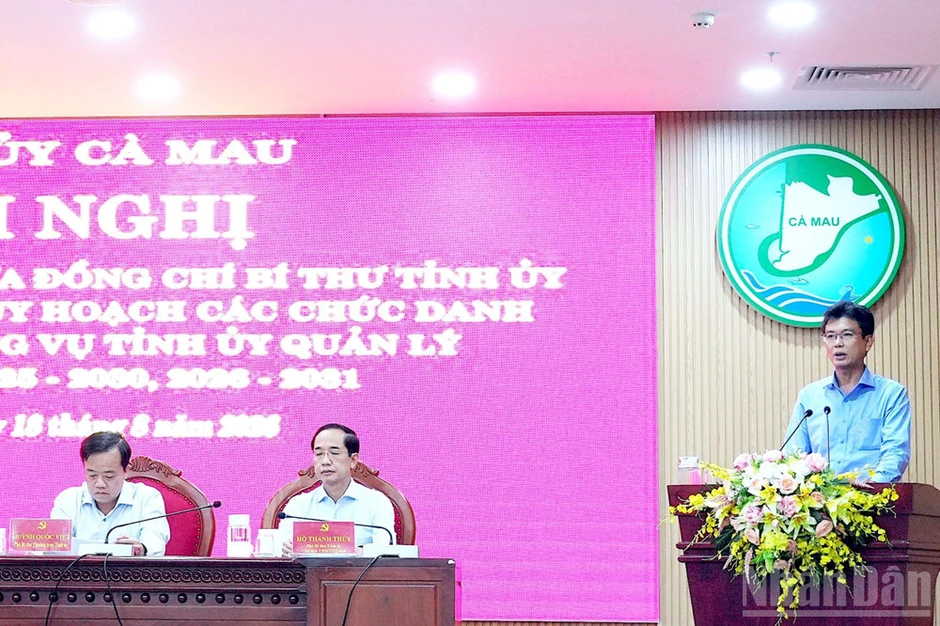 Cà Mau quy hoạch cán bộ, tạo môi trường để rèn luyện Cà Mau quy hoạch cán bộ, tạo môi trường để rèn luyện