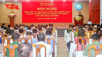 Cà Mau trao giải Cuộc thi chính luận bảo vệ nền tảng tư tưởng của Đảng