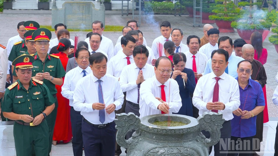 Cà Mau trọn vẹn nghĩa tình tri ân những người con ưu tú