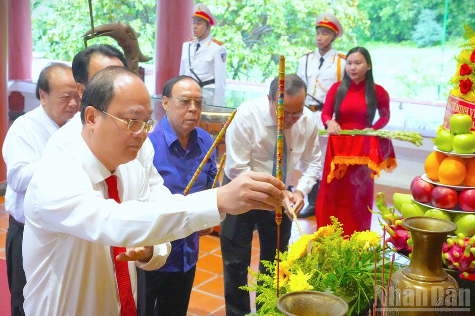 Cà Mau trọn vẹn nghĩa tình tri ân những người con ưu tú