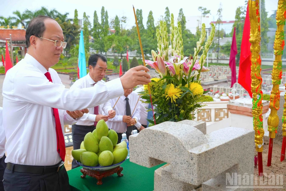 Cà Mau trọn vẹn nghĩa tình tri ân những người con ưu tú