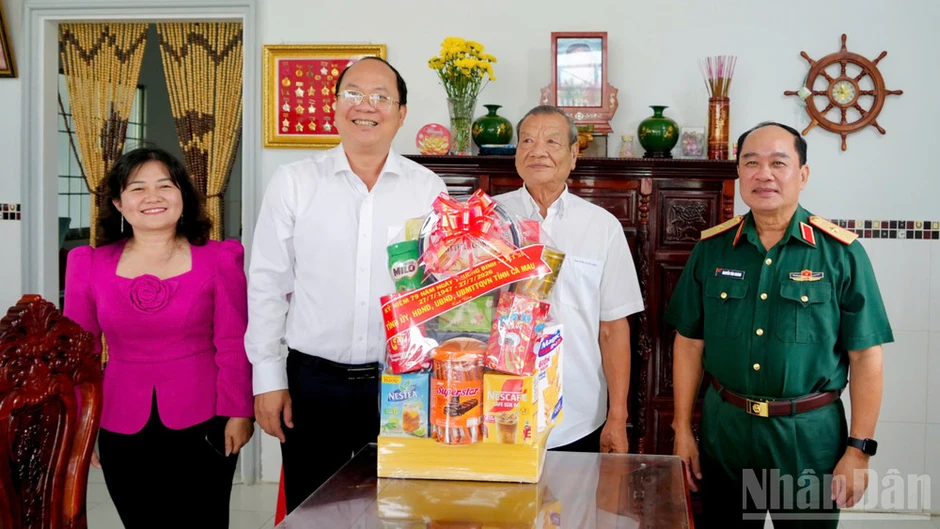 Cà Mau trọn vẹn nghĩa tình tri ân những người con ưu tú