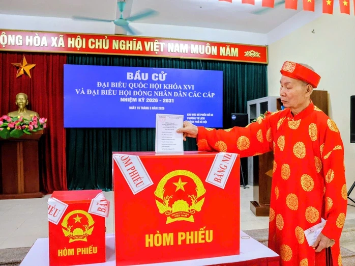 Cả nước đã có hơn 99% cử tri đi bỏ phiếu bầu cử đại biểu Quốc hội và đại biểu HĐND các cấp Cả nước đã có hơn 99% cử tri đi bỏ phiếu bầu cử đại biểu Quốc hội và đại biểu HĐND các cấp