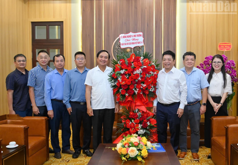 Các cơ quan, đơn vị chúc mừng Báo Nhân Dân nhân dịp 101 năm Ngày Báo chí Cách mạng Việt Nam Các cơ quan, đơn vị chúc mừng Báo Nhân Dân nhân dịp 101 năm Ngày Báo chí Cách mạng Việt Nam