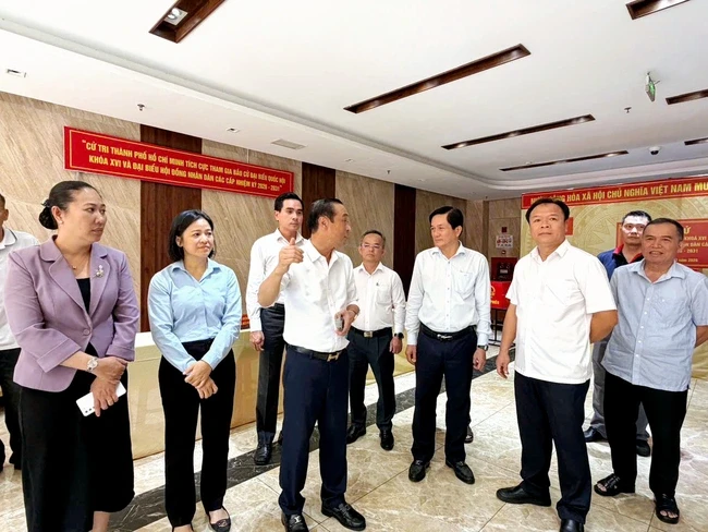 Các điểm bỏ phiếu tại chung cư, khu nhà trọ đã sẵn sàng cho Ngày hội non sông Các điểm bỏ phiếu tại chung cư, khu nhà trọ đã sẵn sàng cho Ngày hội non sông