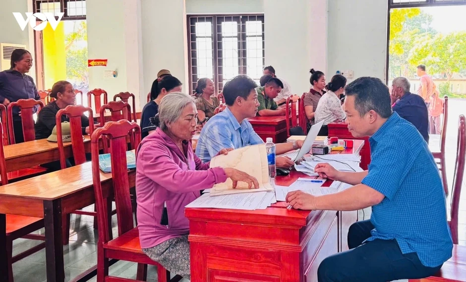 Cán bộ cơ sở áp lực cao, nói và làm đến cùng Cán bộ cơ sở áp lực cao, nói và làm đến cùng
