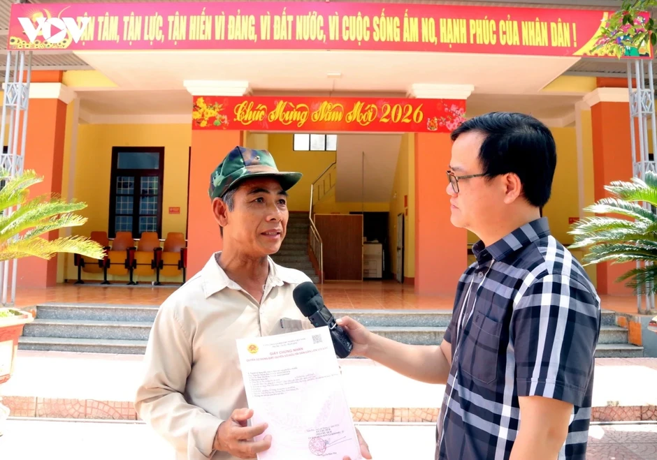 Cán bộ cơ sở áp lực cao, nói và làm đến cùng Cán bộ cơ sở áp lực cao, nói và làm đến cùng