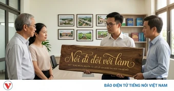 Cán bộ nêu gương cũng là để bảo vệ nền tảng tư tưởng của Đảng