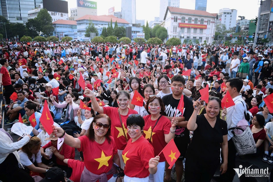 Cần công thức tự động về ngày nghỉ lễ, tránh hoán đổi theo kiểu đến hẹn lại lên Cần công thức tự động về ngày nghỉ lễ, tránh hoán đổi theo kiểu đến hẹn lại lên
