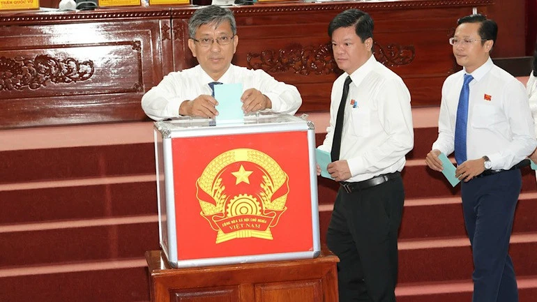 Cần Thơ bầu các chức danh lãnh đạo chủ chốt trong nhiệm kỳ mới Cần Thơ bầu các chức danh lãnh đạo chủ chốt trong nhiệm kỳ mới