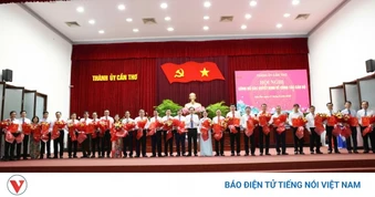 Cần Thơ công bố các quyết định điều động, phân công, bổ nhiệm cán bộ