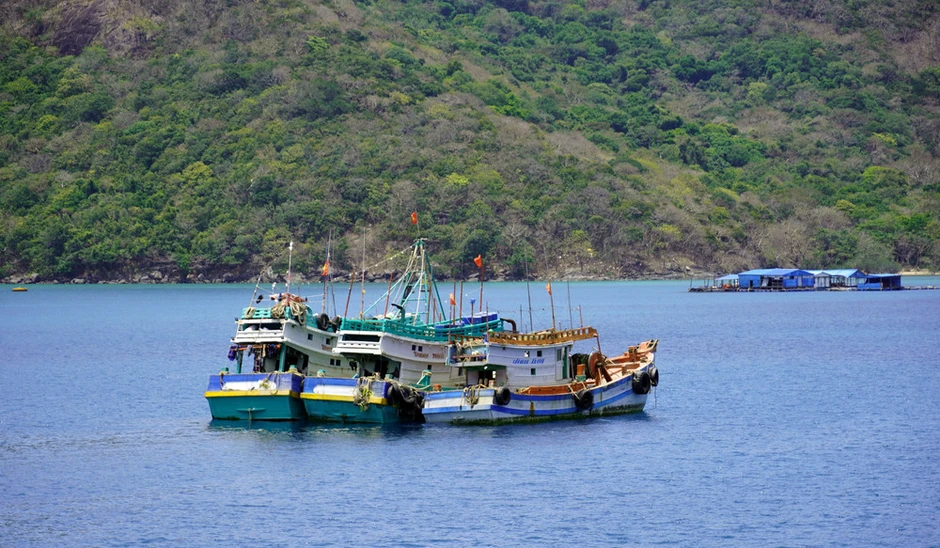 Cảnh sát biển Việt Nam tưởng niệm, tri ân các Anh hùng liệt sĩ tại Côn Đảo Cảnh sát biển Việt Nam tưởng niệm, tri ân các Anh hùng liệt sĩ tại Côn Đảo