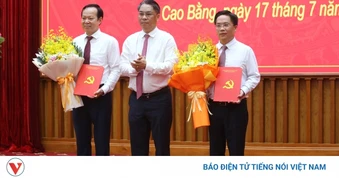 Cao Bằng công bố các quyết định điều động, bổ nhiệm cán bộ