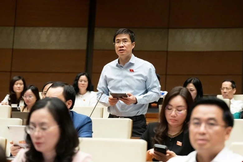 Cắt giảm thủ tục hành chính để “mở khóa” tăng trưởng bền vững Cắt giảm thủ tục hành chính để “mở khóa” tăng trưởng bền vững