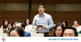 Cắt giảm thủ tục hành chính để “mở khóa” tăng trưởng bền vững