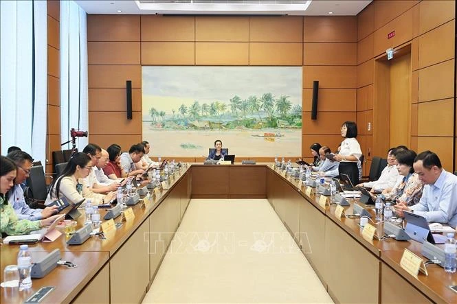 Cắt giảm thủ tục nhưng không cắt giảm trách nhiệm quản lý Cắt giảm thủ tục nhưng không cắt giảm trách nhiệm quản lý