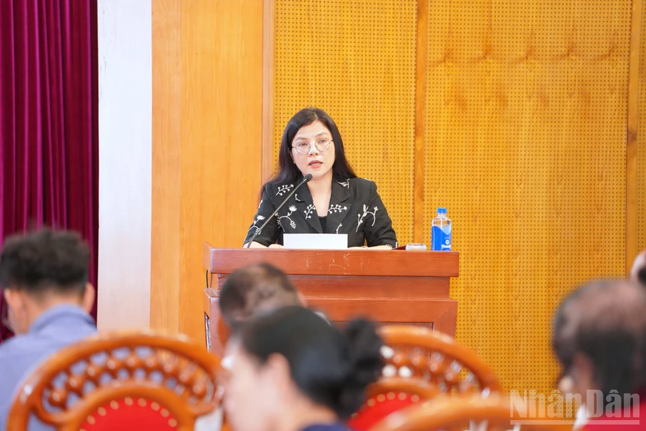 Chấn chỉnh tình trạng biểu diễn không trung thực, sản phẩm văn hóa lệch chuẩn Chấn chỉnh tình trạng biểu diễn không trung thực, sản phẩm văn hóa lệch chuẩn