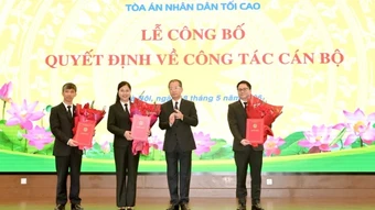 Chánh án Tòa án nhân dân tối cao trao Quyết định bổ nhiệm lãnh đạo cấp Vụ