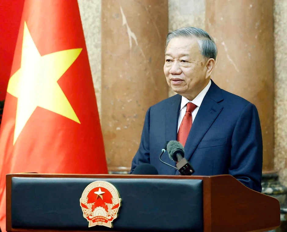 Chia sẻ của nguyên Chủ tịch nước Lương Cường khi bàn giao công tác Chia sẻ của nguyên Chủ tịch nước Lương Cường khi bàn giao công tác