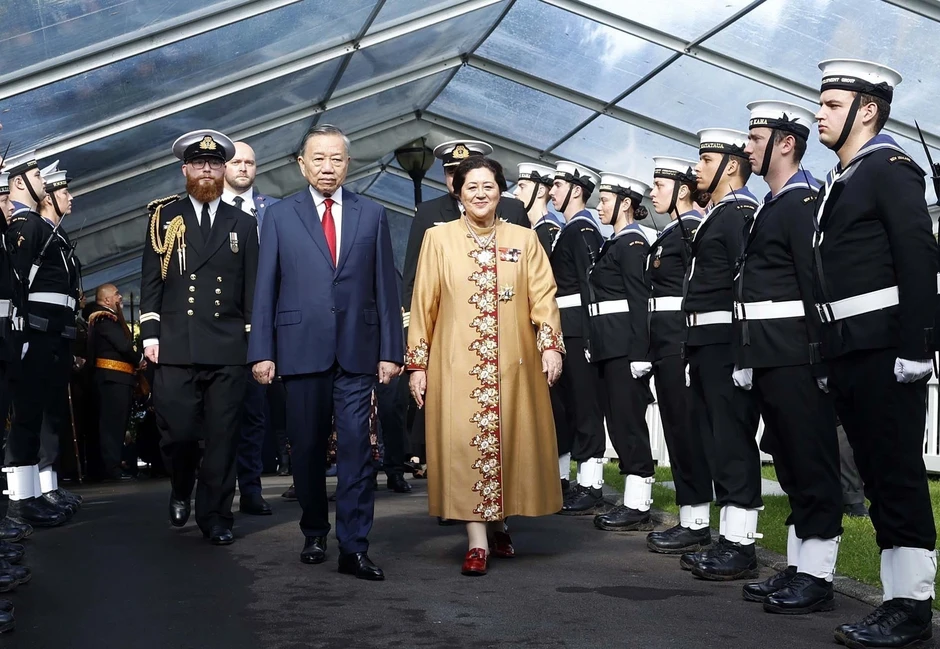 Chiến binh Maori múa, chào “hongi” đón Tổng Bí thư, Chủ tịch nước Tô Lâm Chiến binh Maori múa, chào “hongi” đón Tổng Bí thư, Chủ tịch nước Tô Lâm