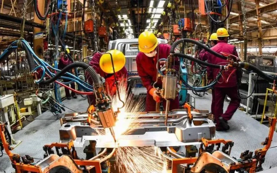 Chính phủ đặt mục tiêu tăng GDP 11,9% trong 6 tháng cuối năm Chính phủ đặt mục tiêu tăng GDP 11,9% trong 6 tháng cuối năm