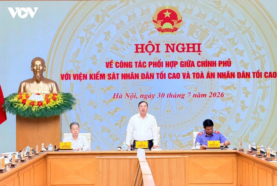 Chính phủ phối hợp chặt chẽ với Tòa án, Viện kiểm sát thực hiện nhiệm vụ tư pháp
