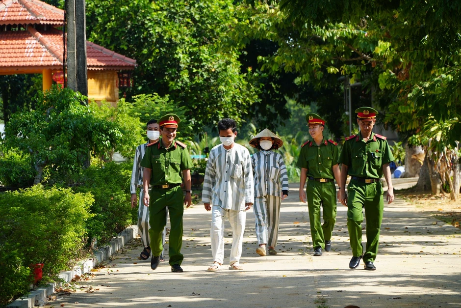 Chính phủ quyết định tăng khẩu phần thịt, cá, dầu ăn cho người bị tạm giam Chính phủ quyết định tăng khẩu phần thịt, cá, dầu ăn cho người bị tạm giam