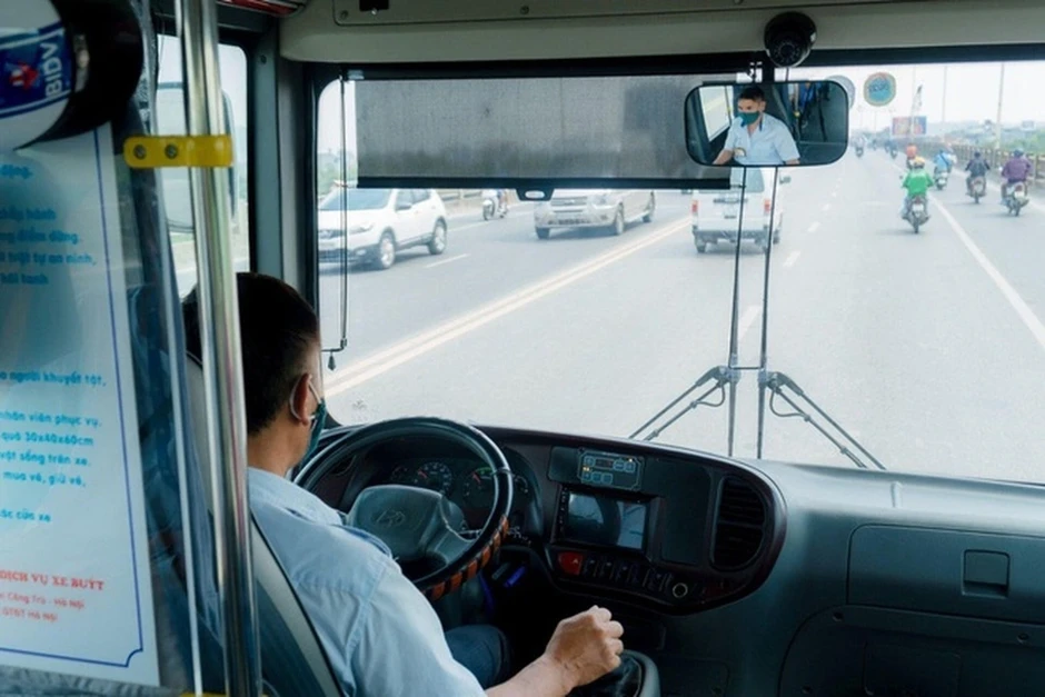 Chính phủ ra quy định mới về lắp giám sát hành trình và camera trên xe Chính phủ ra quy định mới về lắp giám sát hành trình và camera trên xe