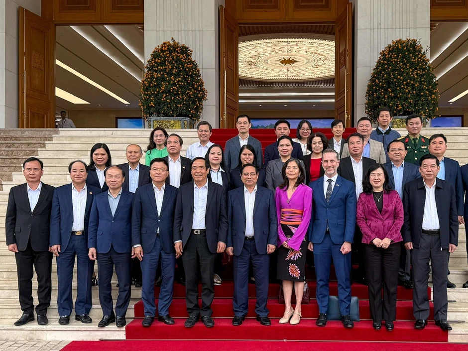Chính phủ sẽ có nghị quyết thí điểm về cơ sở y tế phức hợp, chăm sóc người cao tuổi Chính phủ sẽ có nghị quyết thí điểm về cơ sở y tế phức hợp, chăm sóc người cao tuổi