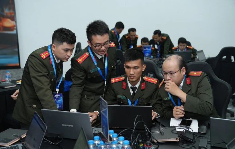 Chính sách tiền lương, hỗ trợ đặc thù lực lượng chuyên trách bảo vệ an ninh mạng Chính sách tiền lương, hỗ trợ đặc thù lực lượng chuyên trách bảo vệ an ninh mạng