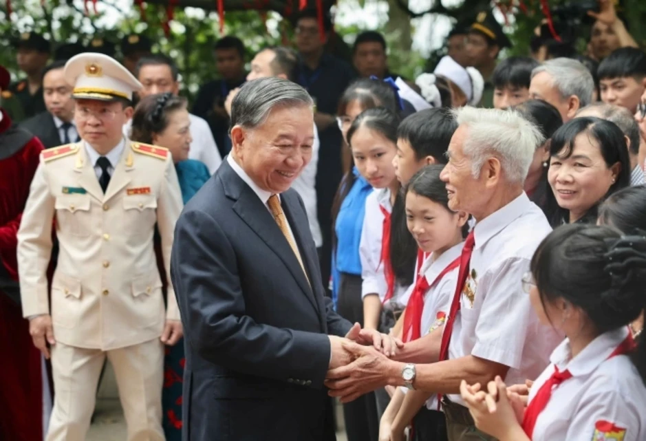 'Chọn con đường dựng xây đất nước phồn vinh thì không được nản lòng trước khó khăn' 'Chọn con đường dựng xây đất nước phồn vinh thì không được nản lòng trước khó khăn'