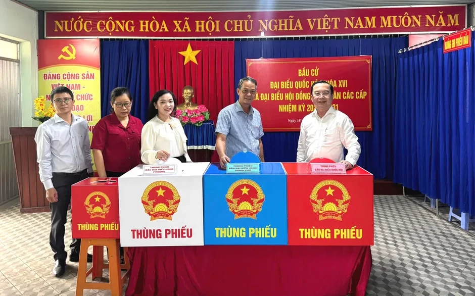 Chủ động, khẩn trương, sẵn sàng cho Ngày hội non sông Chủ động, khẩn trương, sẵn sàng cho Ngày hội non sông