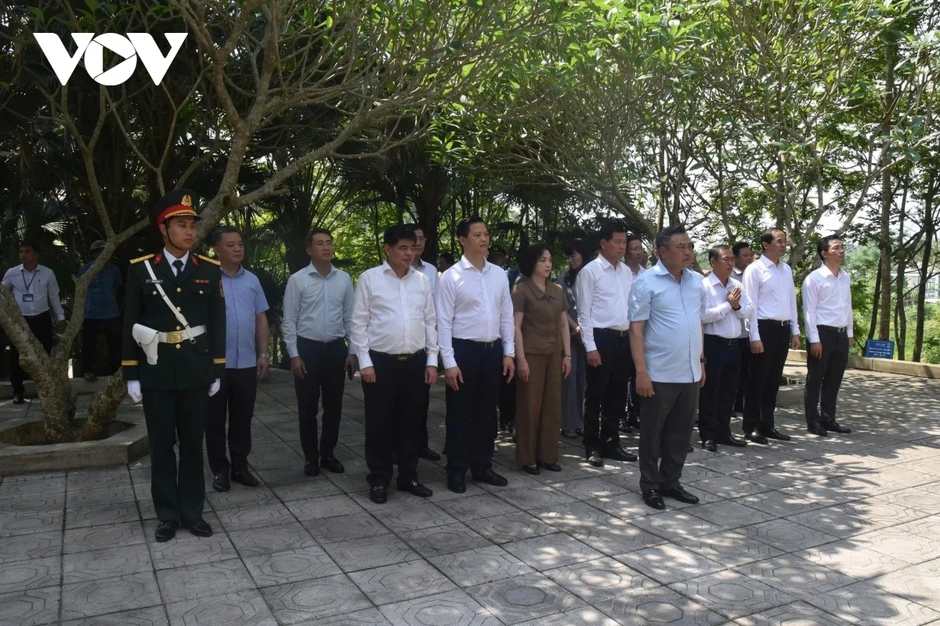 Chủ nhiệm UBKT Trung ương dâng hương tại di tích ATK Định Hóa, Thái Nguyên