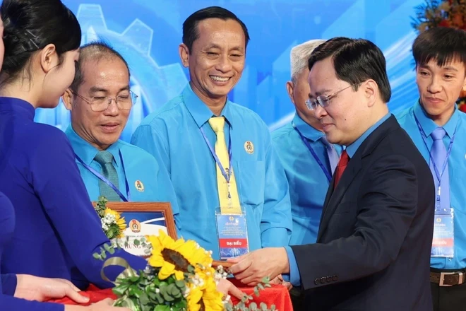 Chủ tịch công đoàn cơ sở xuất sắc là hiện thân của lớp cán bộ công đoàn thời kỳ mới