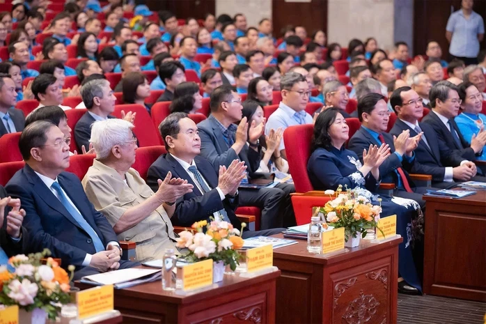 Chủ tịch công đoàn cơ sở xuất sắc là hiện thân của lớp cán bộ công đoàn thời kỳ mới