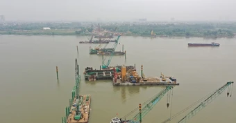 Chủ tịch Hà Nội: Hoàn thành cầu Tứ Liên và Trần Hưng Đạo trong quý 2/2027