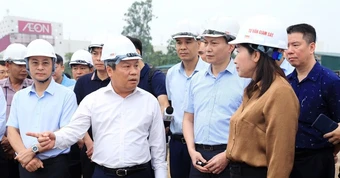 Chủ tịch Hà Nội Vũ Đại Thắng yêu cầu hoàn thành 5km đường 70 trong năm nay