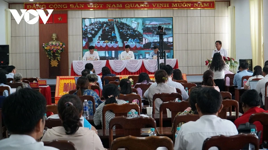 Chủ tịch HĐND TP.HCM: Quyết liệt giám sát việc giải quyết kiến nghị của cử tri Chủ tịch HĐND TP.HCM: Quyết liệt giám sát việc giải quyết kiến nghị của cử tri