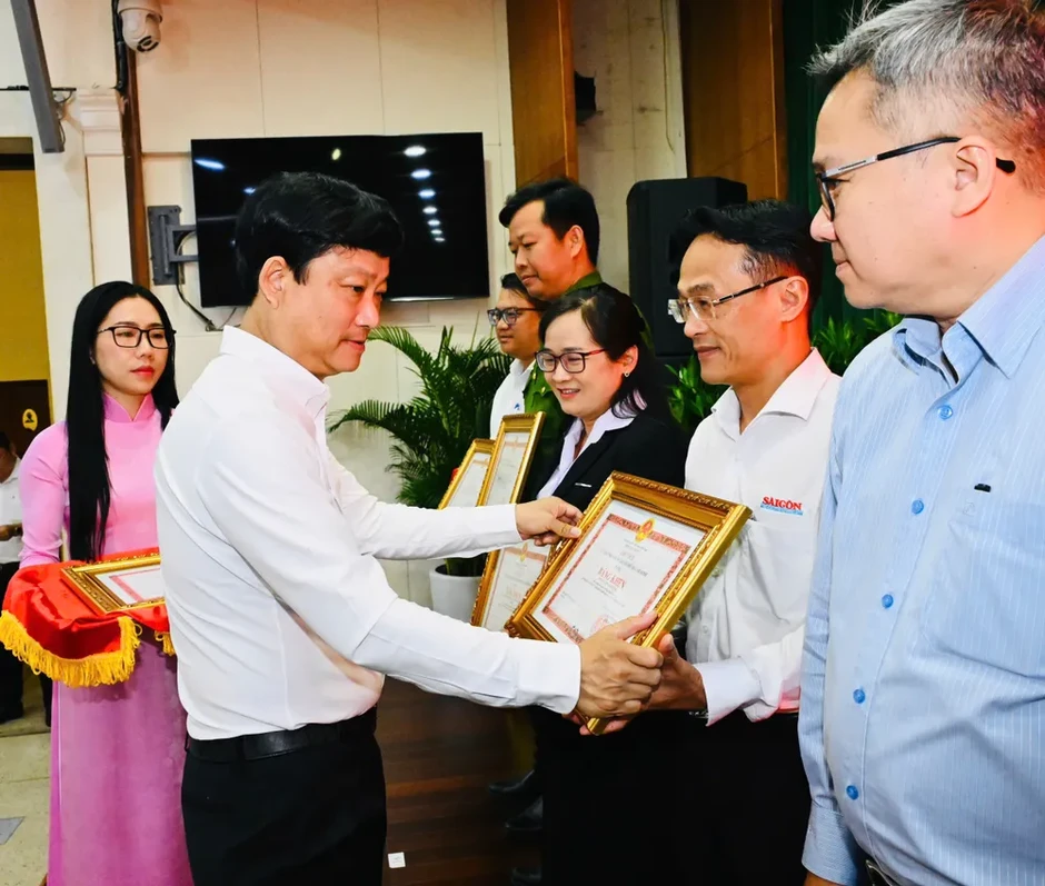 Chủ tịch HĐND TPHCM Võ Văn Minh: Tập trung kiện toàn bộ máy chính quyền sau thành công của cuộc bầu cử Chủ tịch HĐND TPHCM Võ Văn Minh: Tập trung kiện toàn bộ máy chính quyền sau thành công của cuộc bầu cử